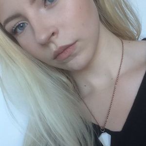 Meet your Posher, Rebekah